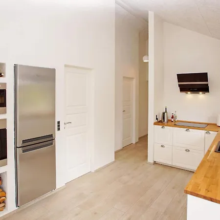 Tranquil Retreat-by Traum Feriehus Hemmet