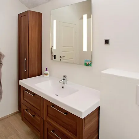 Feriehus Tranquil Retreat-by Traum Hemmet